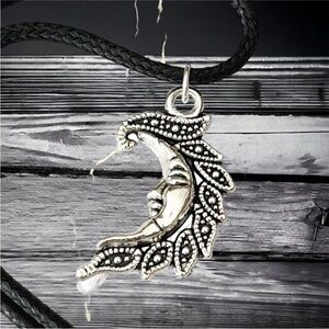 5 For $25💫Alternative Silver Crescent Moon Pendant